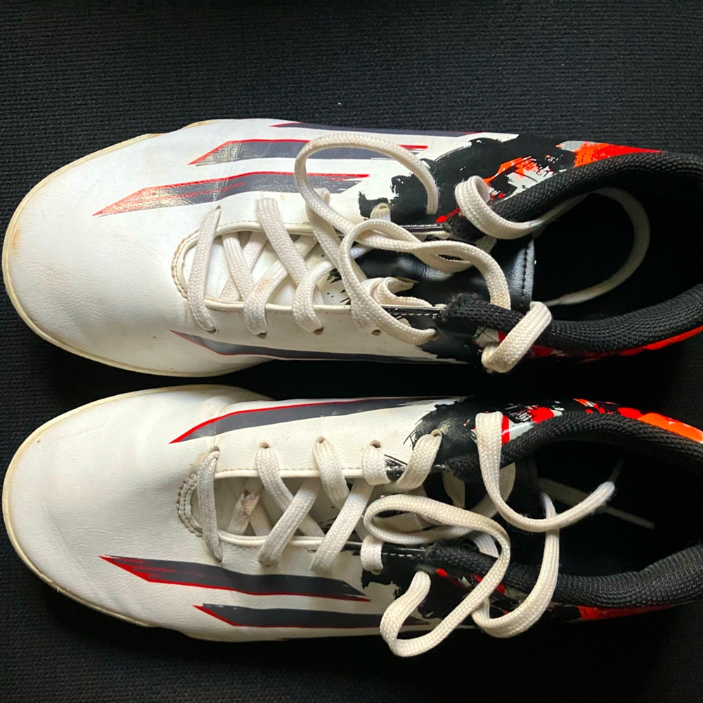 Adidas Messi 10.3 FG Men’s Size 8 Indoor Soccer Non-marking Cleats